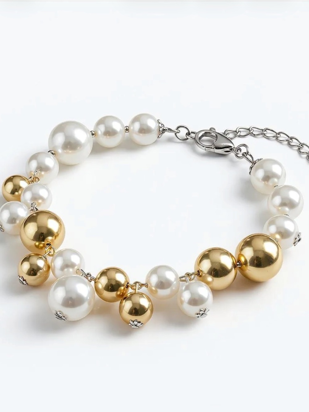 Beaded necklace